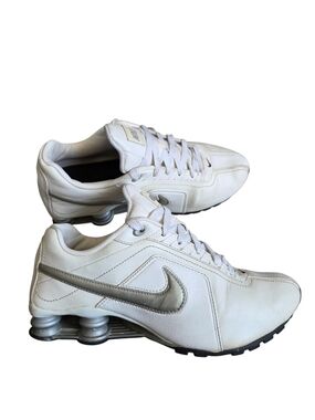 Nike Shox Conundrum White Silver Shox Running Sneakers W 8